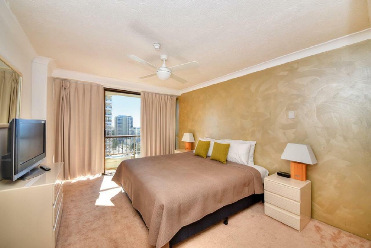 Bougainvillea Gold Coast Holiday Apartments 외부 사진