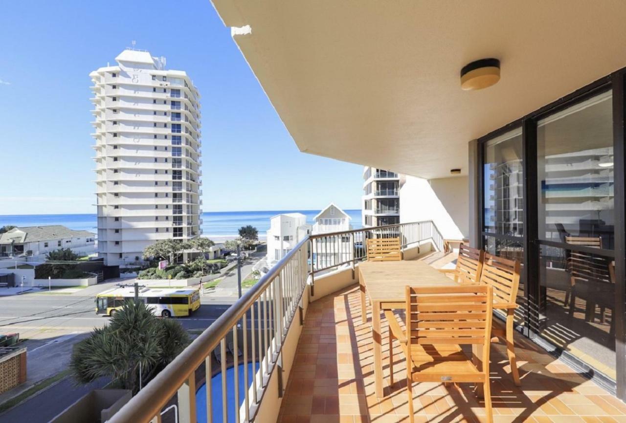 Bougainvillea Gold Coast Holiday Apartments 외부 사진