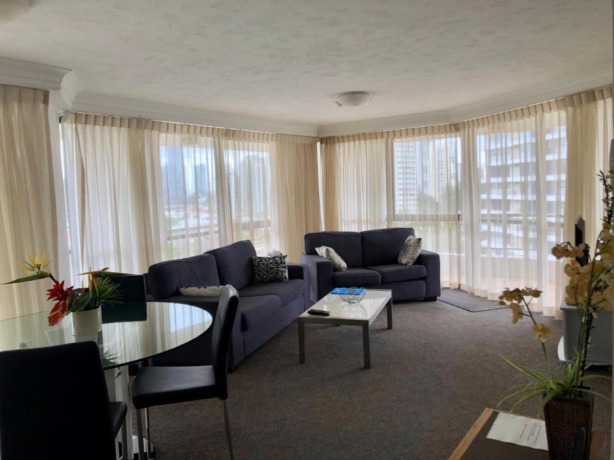Bougainvillea Gold Coast Holiday Apartments 외부 사진