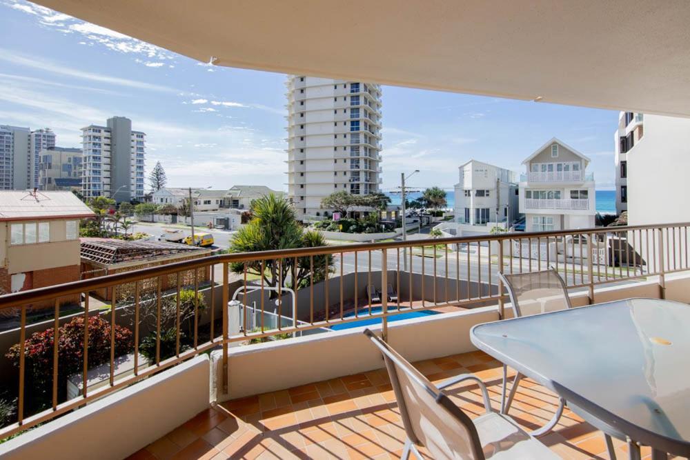 Bougainvillea Gold Coast Holiday Apartments 외부 사진