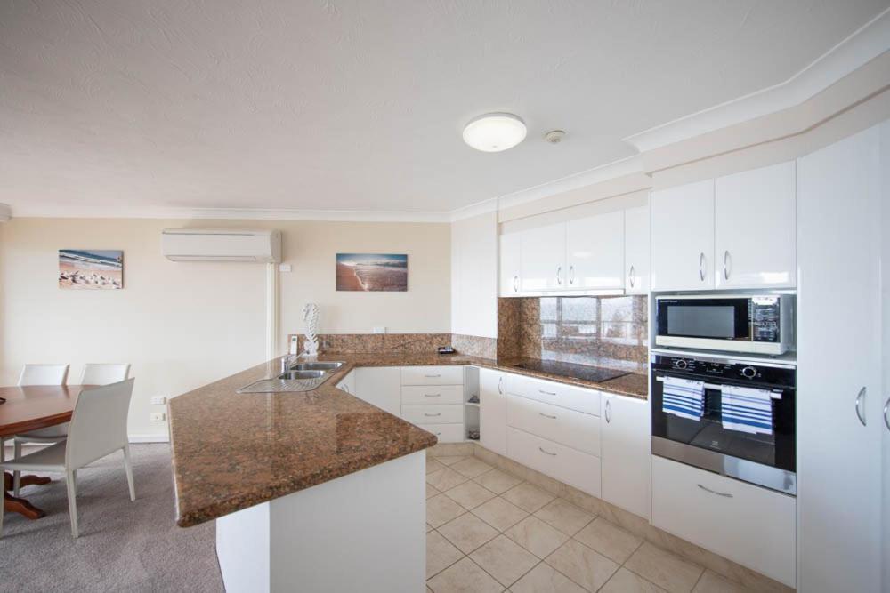 Bougainvillea Gold Coast Holiday Apartments 외부 사진