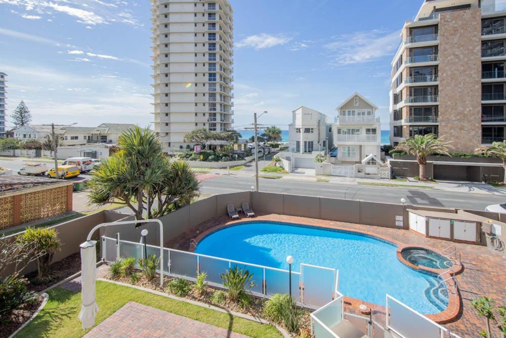 Bougainvillea Gold Coast Holiday Apartments 외부 사진